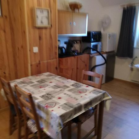 Cozy Apartment In Paliseul With Garden Carlsbourg Zewnętrze zdjęcie