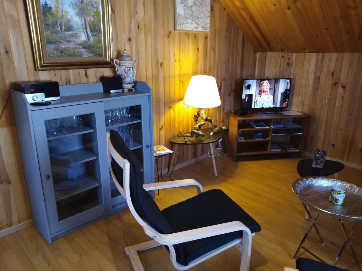 Cozy Apartment In Paliseul With Garden Carlsbourg Zewnętrze zdjęcie
